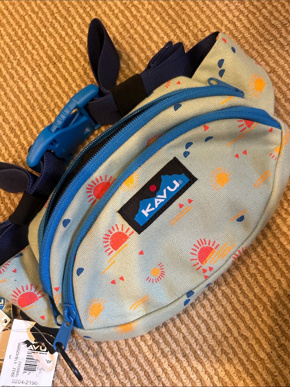 NWT Kavu belt crossbody Light Blue Sun rays print Waist Pack